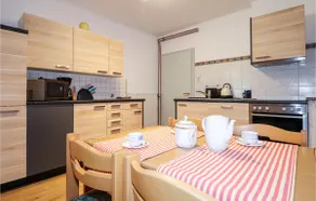 Apartment with panoramic view. - Image 5