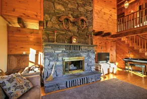 'Bearpen Lodge' on 125 Acres - Near Belleayre Mtn! - Image 4