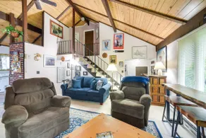Hunter Hideaway w/ Yard & Deck: 3 Mi to Ski Slopes - Image 5