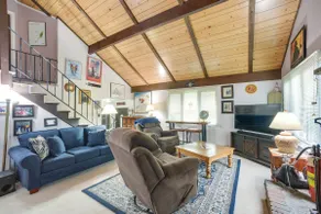 Hunter Hideaway w/ Yard & Deck: 3 Mi to Ski Slopes - Image 4