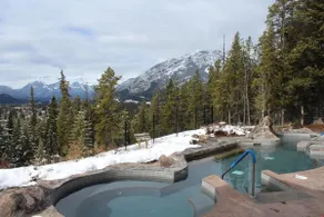 Salle de jeux privée! Condo lumineux et spacieux à Banff - Image 3