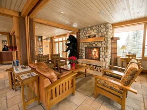 Chalet de montagne spacieux et confortable avec mezzanine | Accès aux piscines chaudes! - Image 4