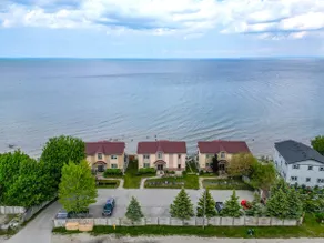 The Aqua Villa - Image 2