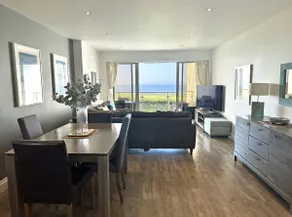 Surf's Up! is a stunning 2 bedroom apartment - Image 4