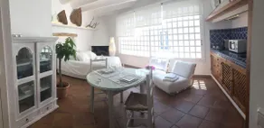 101.10_Charming studio located in one of the typical - Image 2