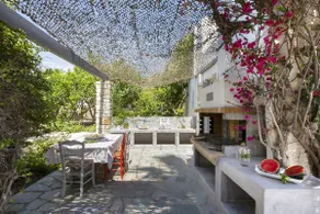 Villa Aphrodite · Elegant villa, sea views, designer renovation - Image 4