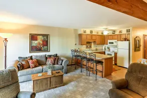Lakeside Port Clinton Condo mit Zugang zum Pool und Blick! - Image 4