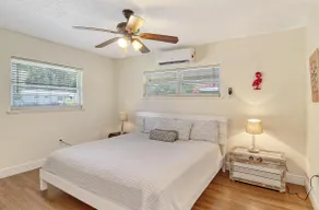 Schöne 3 Schlafzimmer / 2 Bäder mit Pool in der Nähe der Innenstadt - Image 2