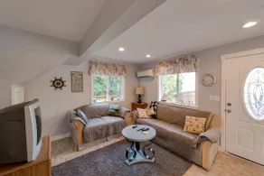 Lakebay Cabin w / Mtn View, Beach Access & Kajaker! - Image 4