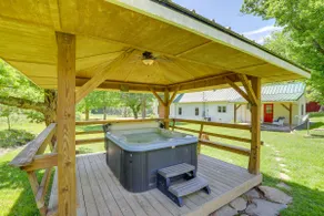 Secluded Marshall Farmhouse w/ Hot Tub! - Image 3