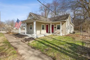 Chestnut, Three Bedroom House in Historic Loveland - Image 5