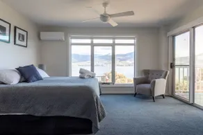 Derwent River Cottage - Tranquil Waterfront Living - Image 4