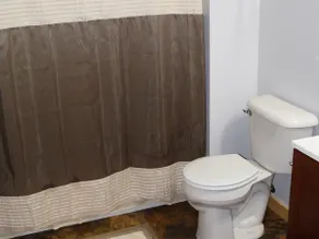 Red-Upper-Cabin-Lake View-East Private Bathroom - Image 5