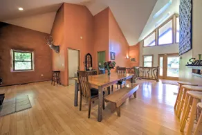 Peaceful Custom Carbondale Home w/ Deck, Near SIU! - Image 5
