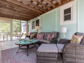 Treetop Cottage - Image 4