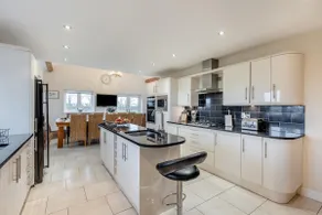 7 Bed in Caerwys oc-58357 - Image 2