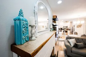 Newly remodeled in the heart of the city! - Image 5