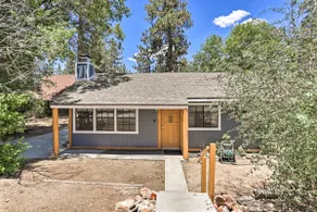 Hot Tub & Deck: Big Bear Gem Near Resorts! - Image 3