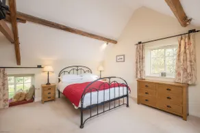 The Coach House at Noelles Cottages - Image 4
