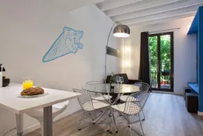 Stylish Sants Home ADN 11 - Image 2