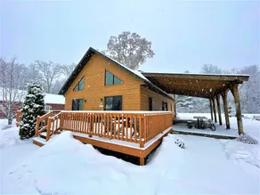 All Seasons Chalet @ Spring Brook Resort | Utrolig to etagers hytte i Wisconsin Dells - Image 3