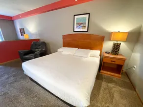 King Hotel Room @ Spring Brook Resort - Image 4