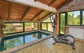 Pet friendly home in Sinj with sauna - Image 4
