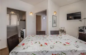 Charmante maison de 5 chambres à Lukovo Sugarje - Image 3