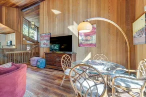 Family-Friendly Truckee Cabin Near Ski Shuttle! - Image 5