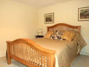 The Garden Apartment - Image 3