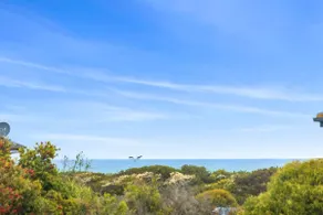 Luxury Torquay Townhouse 150m to Beach - Image 5