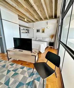 Industrial-style loft in Copan - With air - Image 2