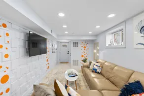 Modern Apartment very close to NYC with parking - Image 4