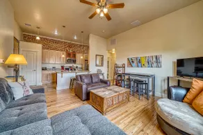 Downtown - Close to Shops, Trails, & River! - Image 5