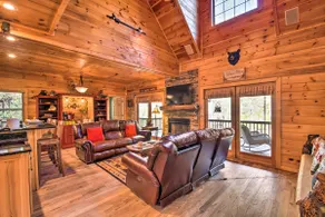 Privat Cartecay River House m / Hot Tub & Game Room - Image 3