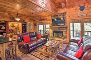 Privat Cartecay River House m / Hot Tub & Game Room - Image 4