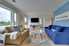 Cozy Narragansett Cottage w/ Dock & Outdoor Shower - Image 3