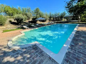 Detached villa - sleeps 10 - swimming pool - pe - Image 2