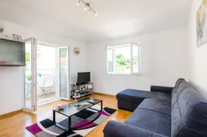 Ana Apartment - Image 2