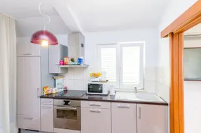 Ana Apartment - Image 3