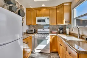 Seacliff Rose on Bluff: Oceanfront, Pet-Friendly - Image 4