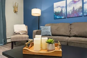 Stylish Condo in the Heart of Old Town - Image 4