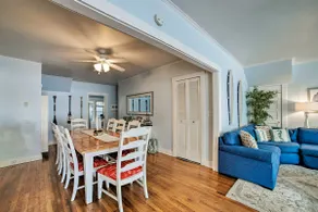 Steps to Avalon Bay: Sunny Catalina Island Home! - Image 5