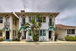 Charming Renovated Avalon Townhome, Walk to Beach! - Image 3