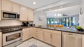 << CONCH I TREETOPS @ THE BEACH >> Beach Condo / Pool + LAST NØGLE TJENESTER ... - Image 3