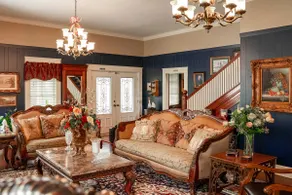 Historic Huntington Home w/ Pond & Flower Gardens! - Image 3
