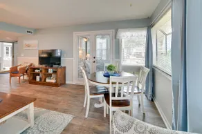 Walk to Ocean: Myrtle Beach Retreat w/ Sunroom - Image 4