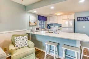 Walk to Ocean: Myrtle Beach Retreat w/ Sunroom - Image 5