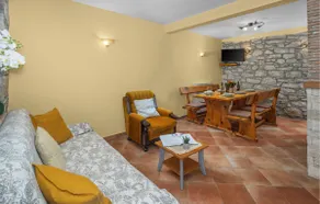 Four-Bedroom Apartment In Nova Vas - Image 3
