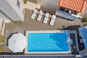 All season-sun villa, private pool,near amenities - Image 4